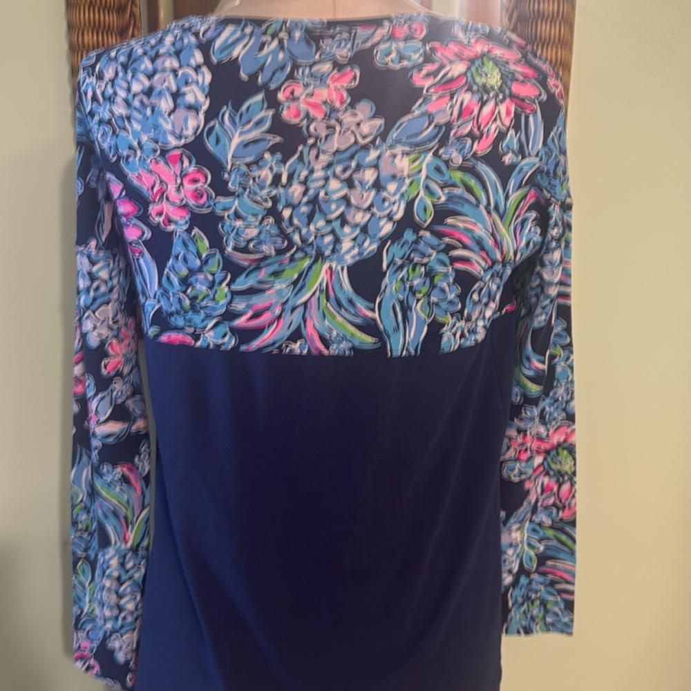 Lilly Pulitzer Floral Long Sleeve Women's Top - Picture 2 of 4